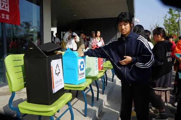 校園垃圾分類與回收實踐