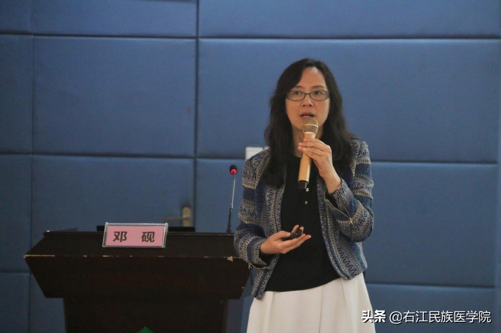 學生生涯規(guī)劃指導與教師職業(yè)規(guī)劃指導，構建共同成長的藍圖