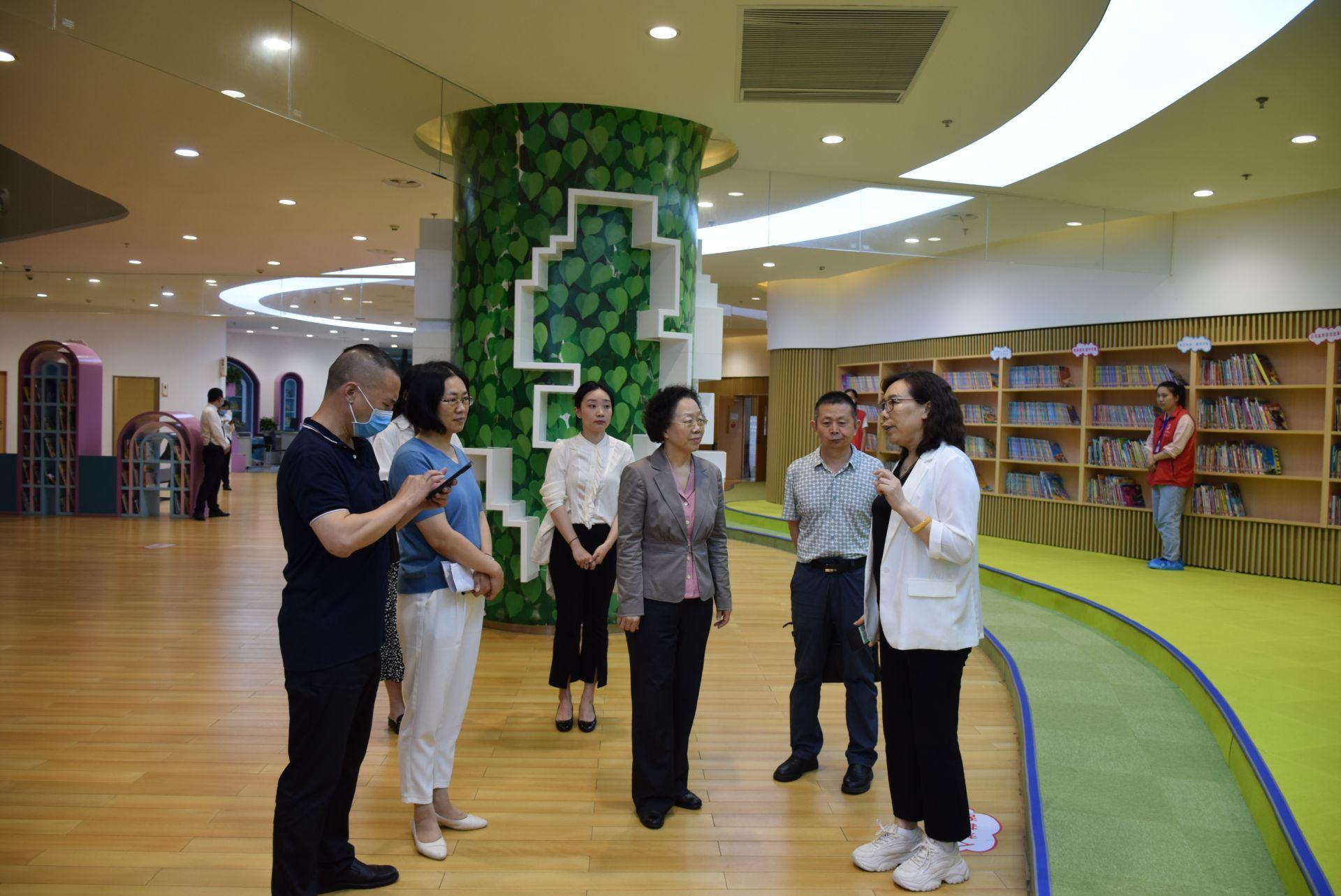圖書(shū)館資源與學(xué)校教學(xué)資源共享機(jī)制的創(chuàng)新研究