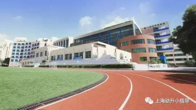 孟津雙語學(xué)校大操場的地理位置與特色