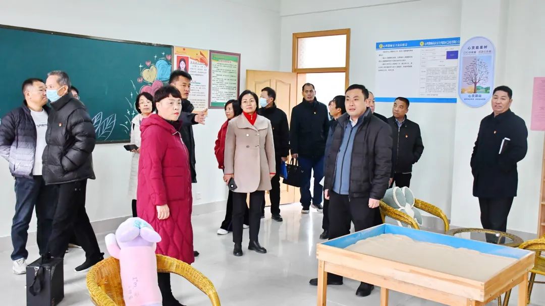 趙杏麗，洛陽孟津雙語學(xué)校的璀璨教育之星