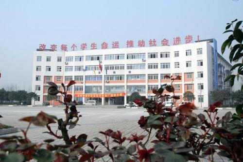 孟津雙語學(xué)校職業(yè)技術(shù)學(xué)院榜樣學(xué)生風(fēng)采展示第八期紀(jì)實(shí)