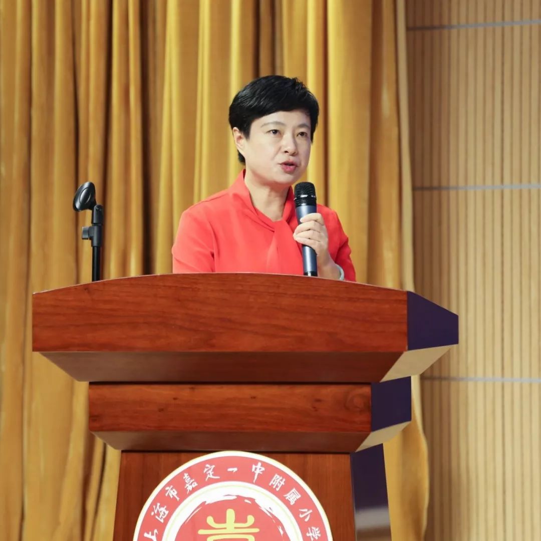 嘉環(huán)人工智能學(xué)院理事會成立儀式暨一屆一次會議盛大開幕，南京聚焦智能未來