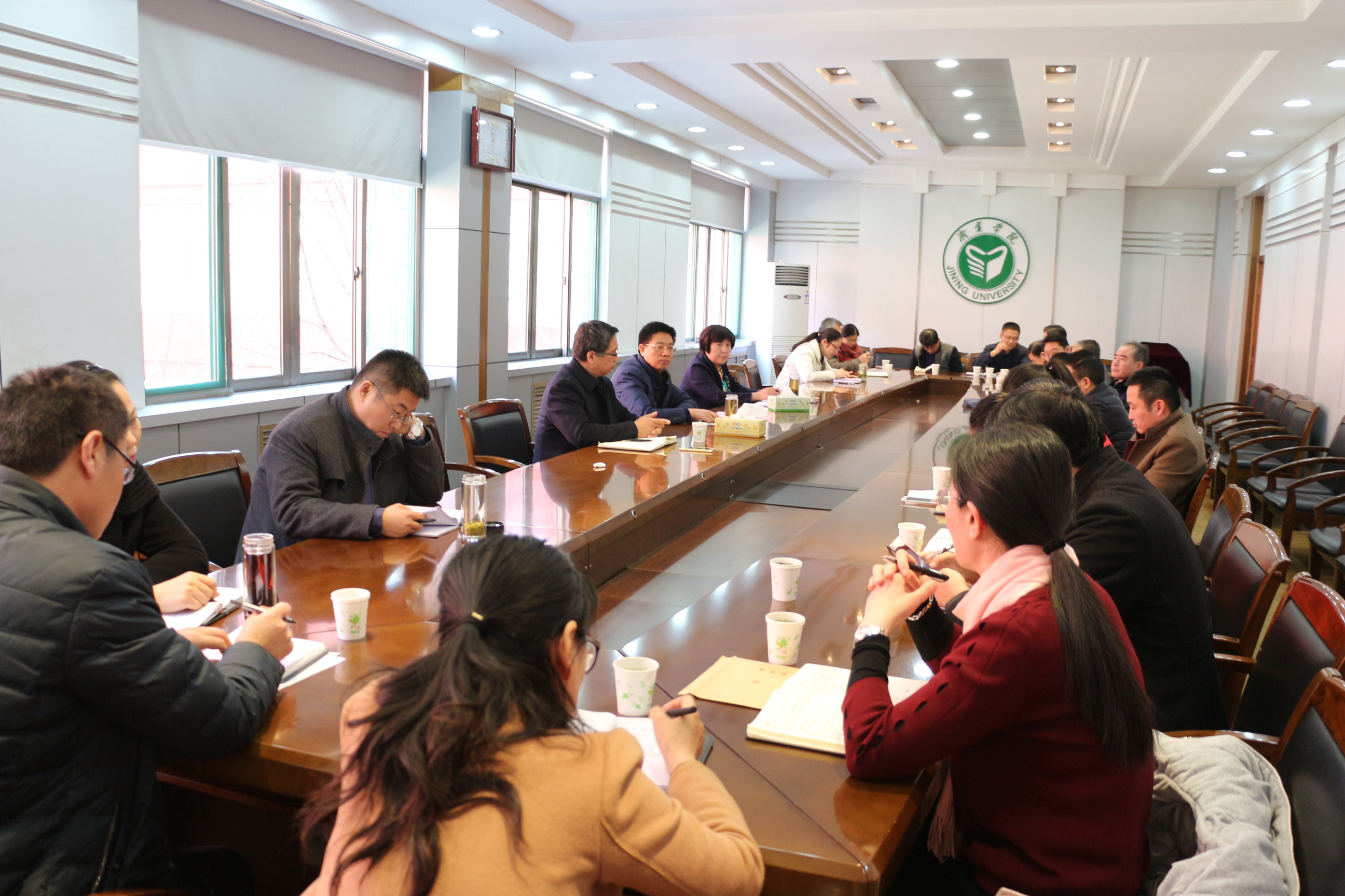 新時代背景下學校學生管理工作的策略與實踐探討會議