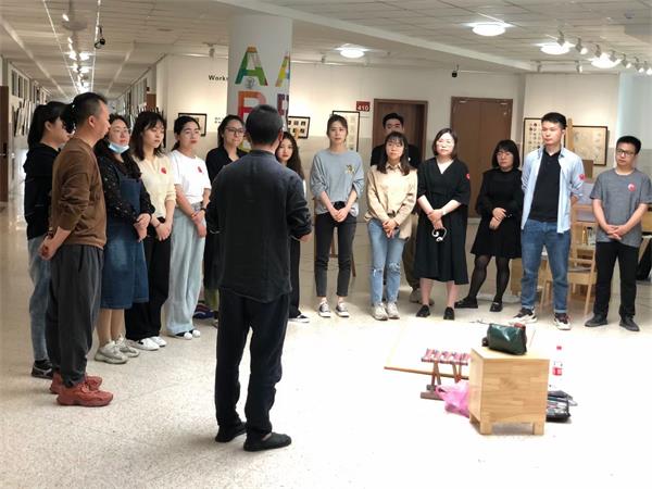 孟津雙語學(xué)校職業(yè)技術(shù)學(xué)院與嘉環(huán)人工智能學(xué)院簽約揭牌儀式暨人工智能論壇紀(jì)實(shí)報(bào)道