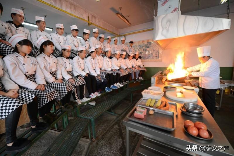 泰安技師學(xué)院到訪進(jìn)行公寓服務(wù)管理工作的深度探討與交流