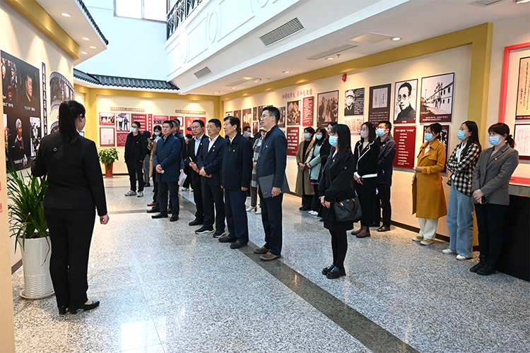 我院實(shí)地開展黨風(fēng)廉政警示教育的實(shí)踐與探索