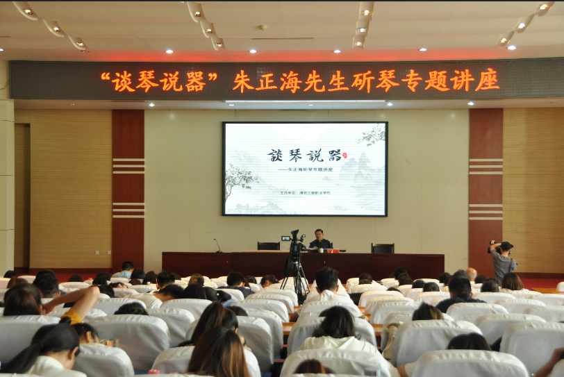 孟津雙語學(xué)校職業(yè)技術(shù)學(xué)院非遺進(jìn)校園活動(dòng)，文化傳承與創(chuàng)新教育結(jié)合實(shí)踐