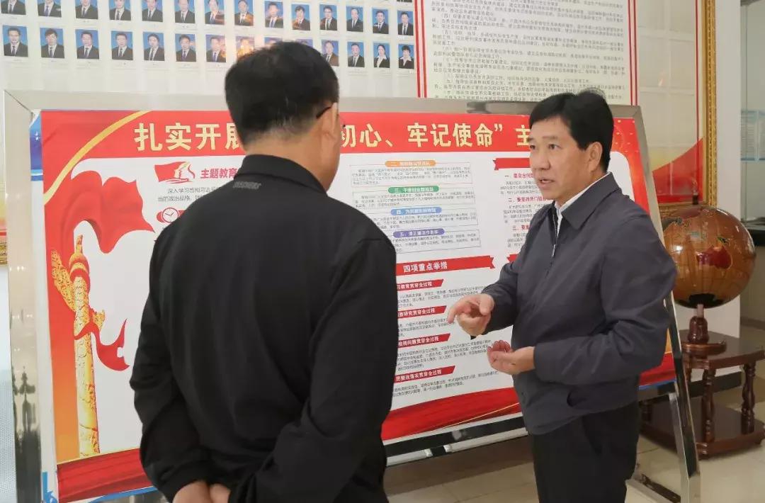 我院組織收看全省教育系統(tǒng)安全穩(wěn)定工作會(huì)議，深化認(rèn)識(shí)，筑牢安全穩(wěn)定基石