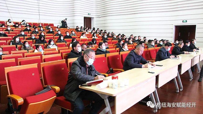 學院黨委書記張勇華宣講黨的二十大精神，引領(lǐng)未來，奮進新征程
