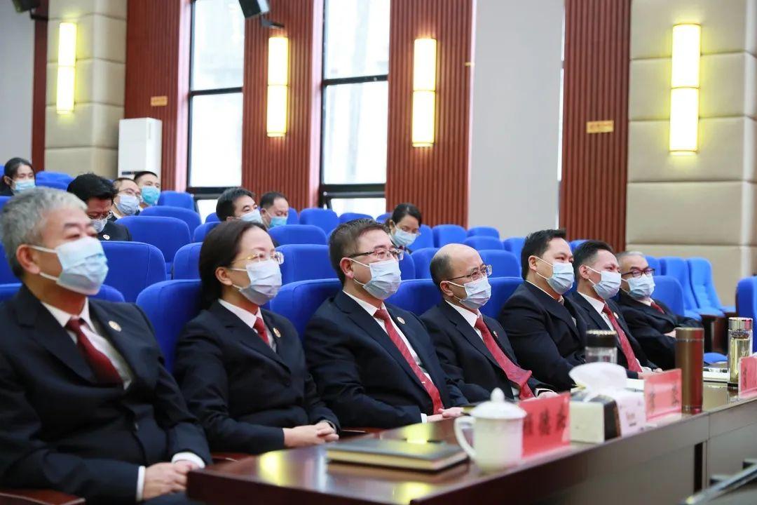 學(xué)院組織青年學(xué)子觀看黨的二十大開幕會，歷史責任與時代擔當