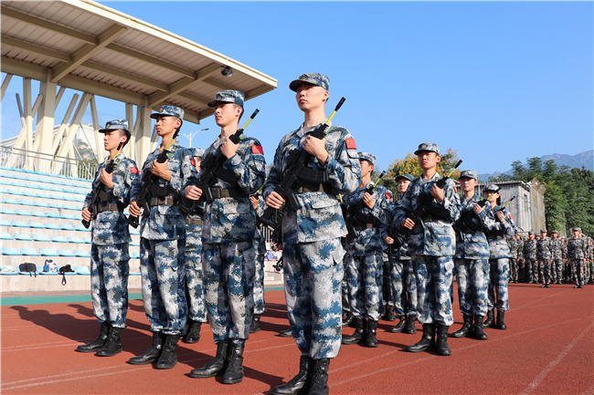2022年新生軍訓(xùn)閉訓(xùn)式，磨礪青春，啟航新征程