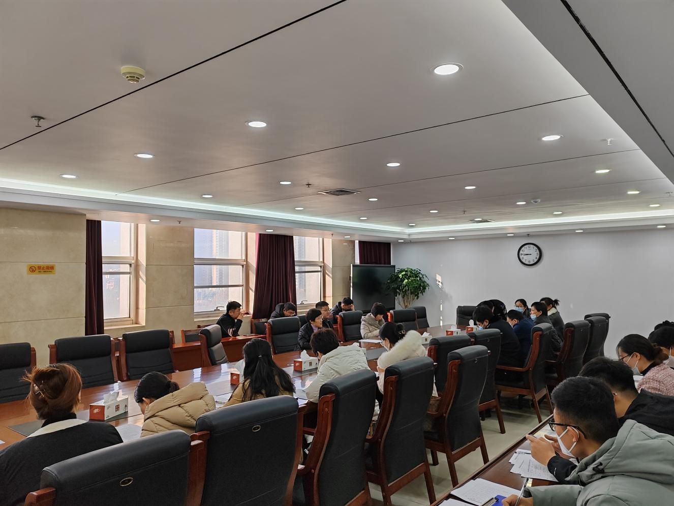 學(xué)院召開實驗室安全檢查與專項整治部署會，確保校園安全無虞