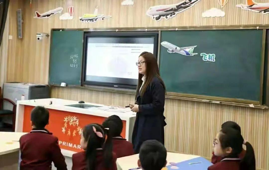 激發(fā)教育活力，培育思政新星，我院舉行2021年青年教師教學(xué)比賽與課程思政教學(xué)比賽