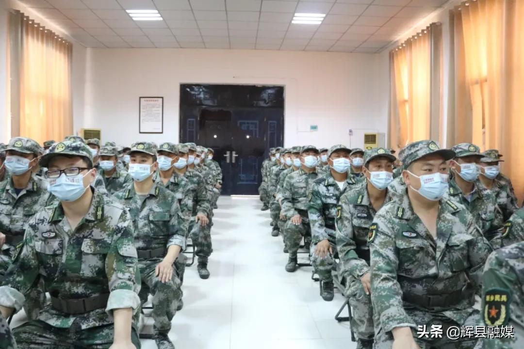 我院舉行熱烈隆重的2021級新生開學(xué)典禮暨軍訓(xùn)開訓(xùn)儀式