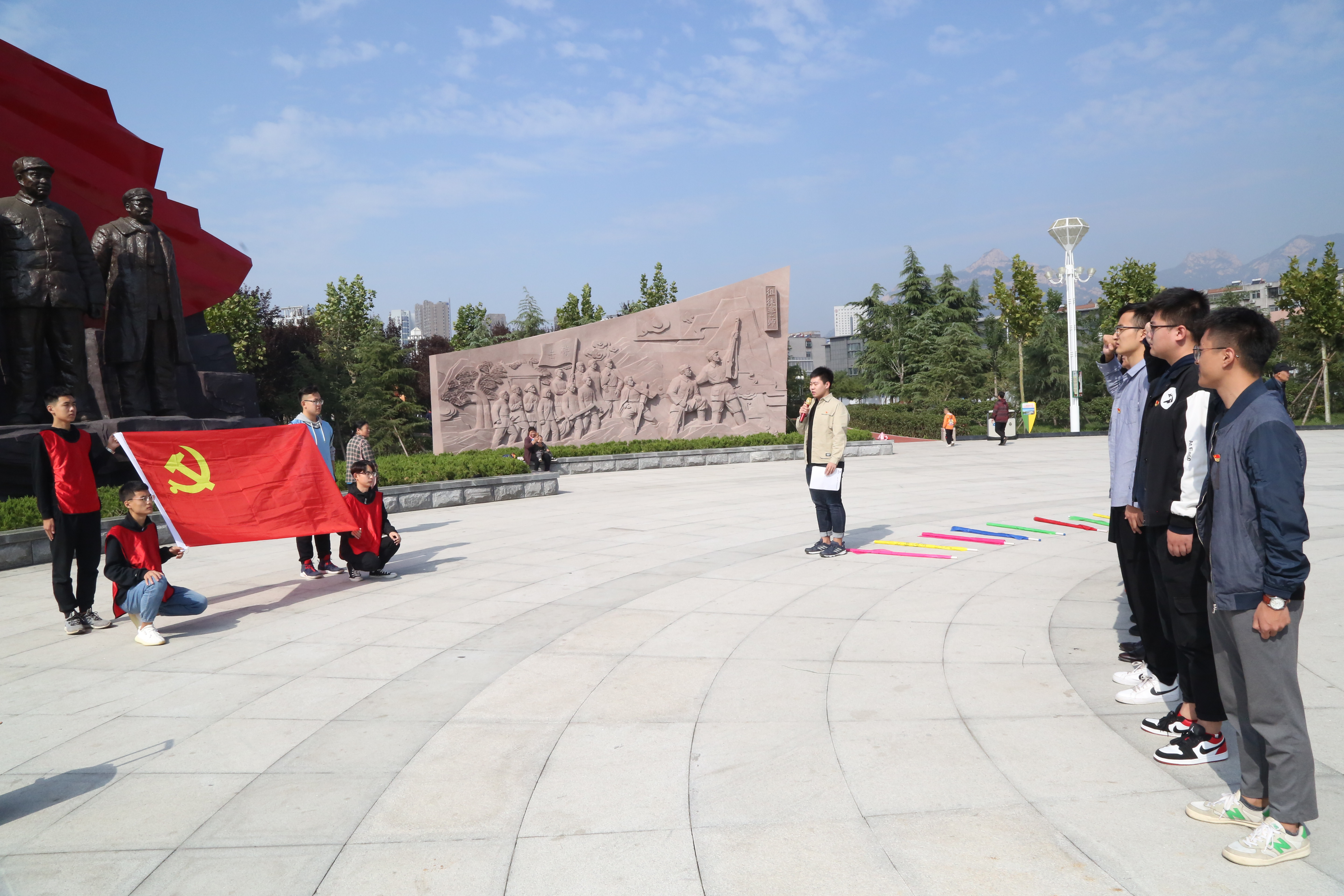我院新生參觀學(xué)院泰安紅色文化主題園，傳承紅色基因，激發(fā)青春活力