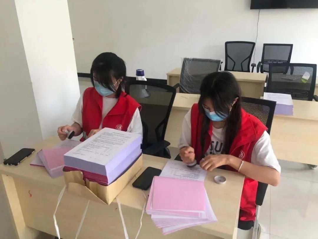 我院學(xué)生參與志愿服務(wù)，共筑文明風(fēng)景線