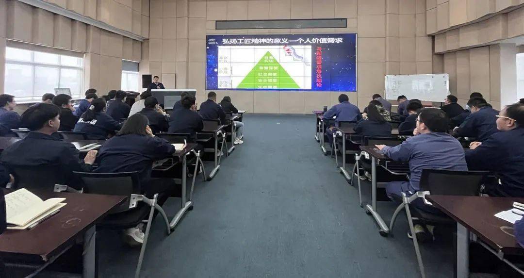 孟津雙語學校示范退役軍人服務站參觀盛況與啟示
