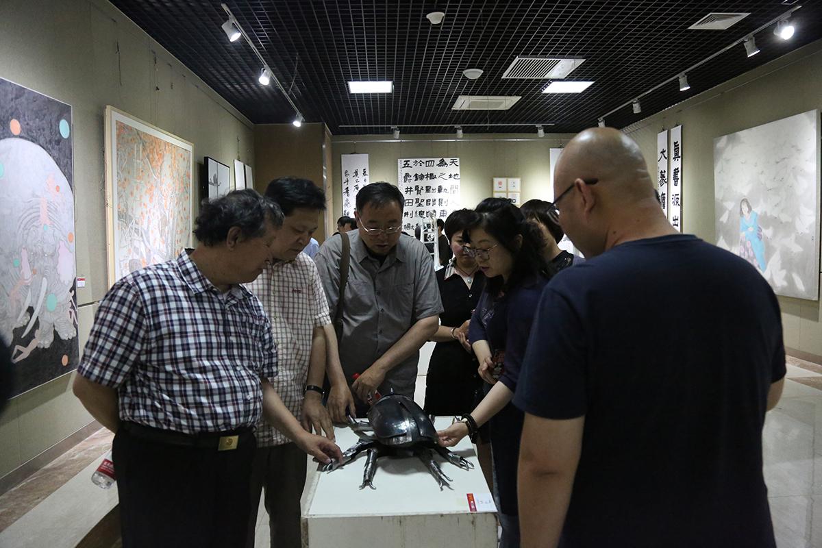 我院在山東省第六屆大學(xué)生藝術(shù)展演活動(dòng)上喜獲大獎(jiǎng)，榮耀時(shí)刻，藝術(shù)之光照亮青春舞臺(tái)