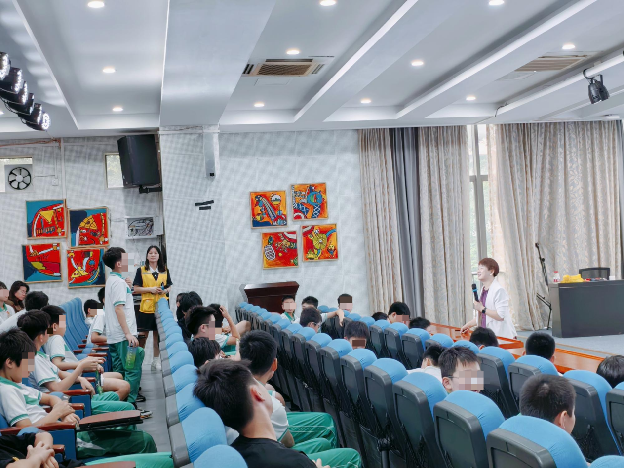 我院舉辦放飛自我·不負(fù)韶華青春健康項(xiàng)目系列講座