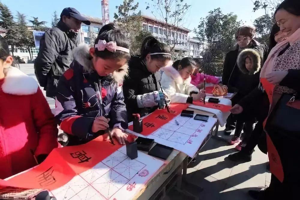 孟津學校音樂學科實踐活動走進城市圖書館，歌謠傳承文化之美
