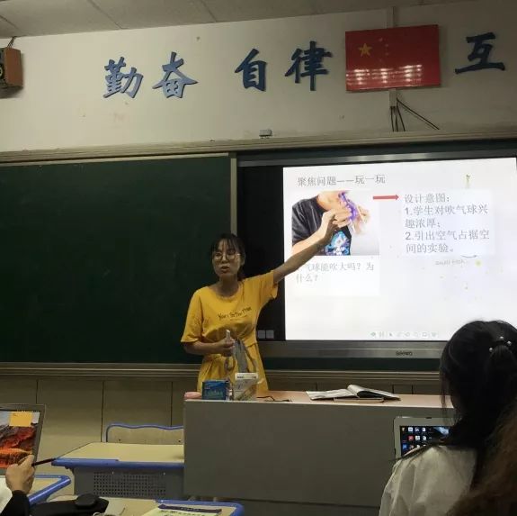 孟津學校五年級天壇研學活動，深度解讀中軸之美，穹宇探秘之旅